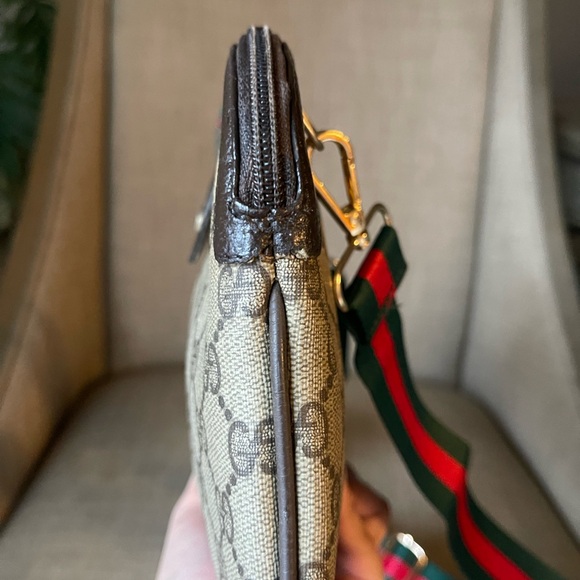 Authenticc Gucci vintage web sherry line crossbodydy bag 904.02.047 (C20001) - Picture 2 of 16